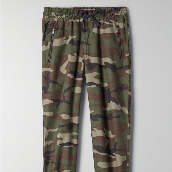 Aritzia Camo Alix Pant - Picture 12 of 12